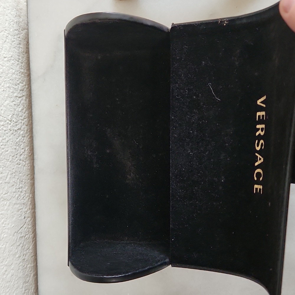 VGUC Versace Black Sunglass Case - Picture 8 of 10